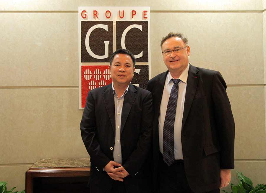 陳總和董事長法國照片