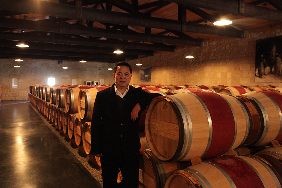 陳總和董事長法國照片